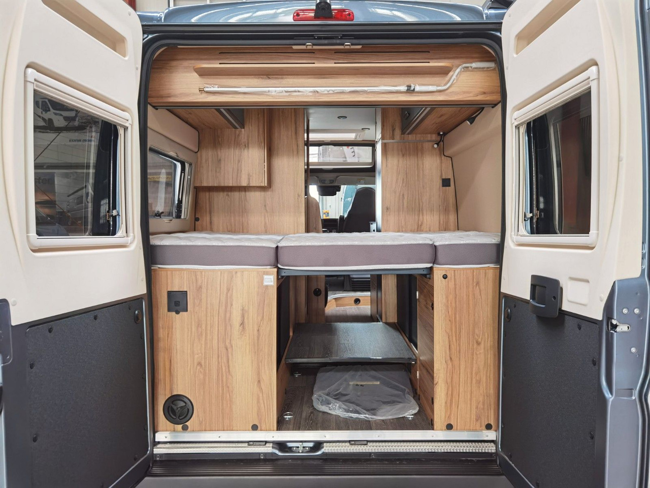 Karmann DEXTER 580 / MODELL 2026 / 8G.AUTOMATIK - Auto kemperis: foto 3 Karmann DEXTER 580 / MODELL 2026 / 8G.AUTOMATIK - Auto kemperis: foto 3