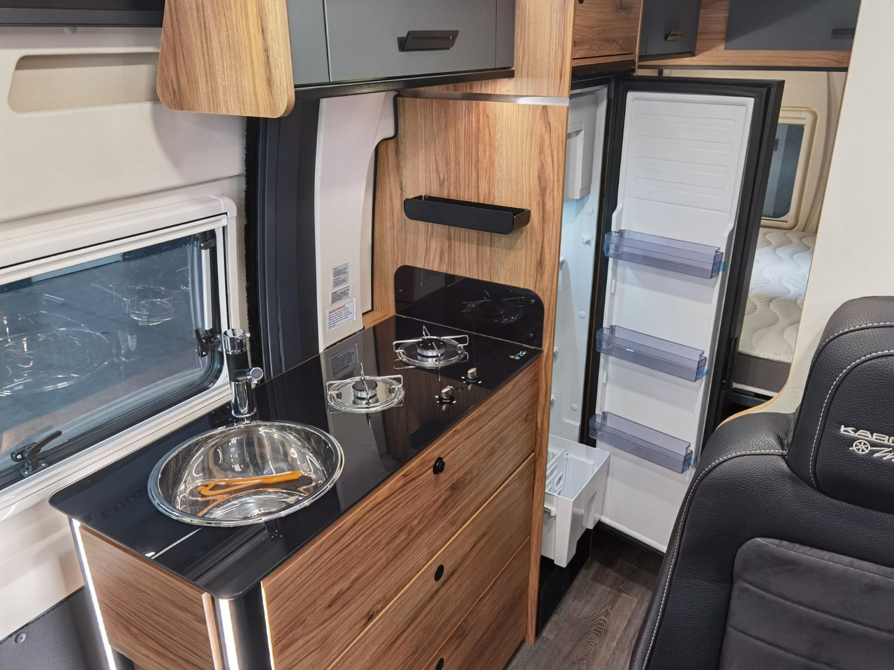 Karmann DEXTER 580 / MODELL 2026 / 8G.AUTOMATIK - Auto kemperis: foto 5 Karmann DEXTER 580 / MODELL 2026 / 8G.AUTOMATIK - Auto kemperis: foto 5