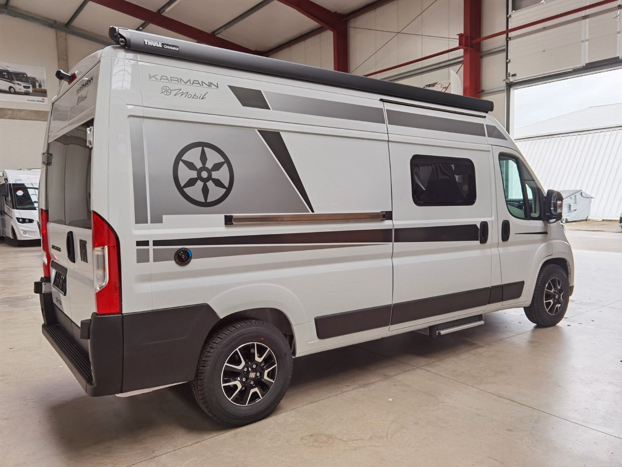 Karmann DEXTER 580 /-MODELL 2026-/ PANORAMA DACHFENSTER - Auto kemperis: foto 4 Karmann DEXTER 580 /-MODELL 2026-/ PANORAMA DACHFENSTER - Auto kemperis: foto 4