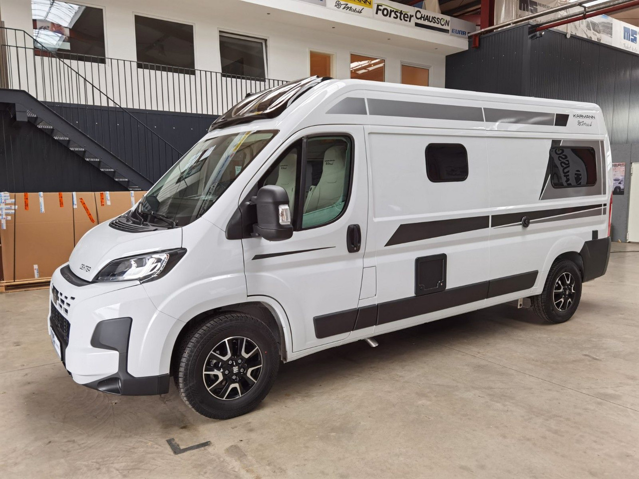 Karmann DEXTER 580 /-MODELL 2026-/ PANORAMA DACHFENSTER - Auto kemperis: foto 5 Karmann DEXTER 580 /-MODELL 2026-/ PANORAMA DACHFENSTER - Auto kemperis: foto 5