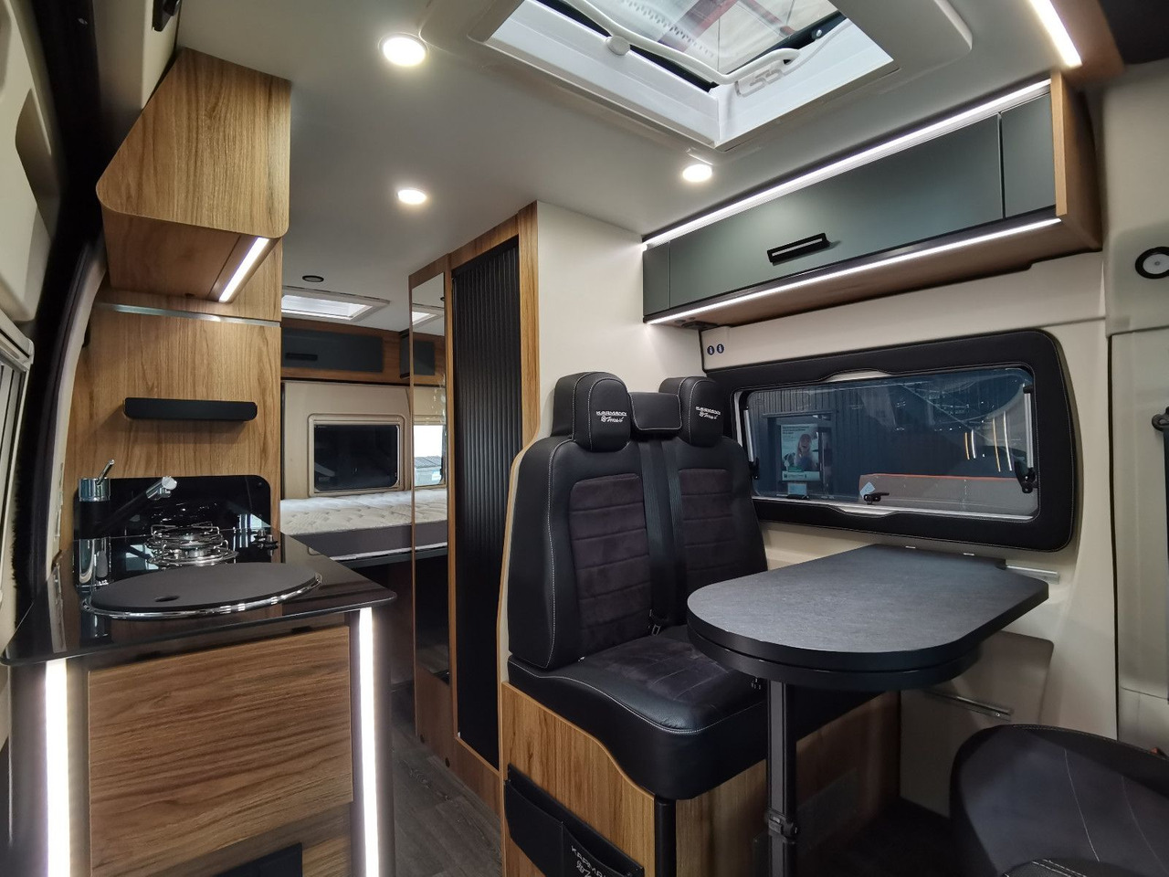 Karmann DEXTER 580 /-MODELL 2026-/ PANORAMA DACHFENSTER - Auto kemperis: foto 4 Karmann DEXTER 580 /-MODELL 2026-/ PANORAMA DACHFENSTER - Auto kemperis: foto 4