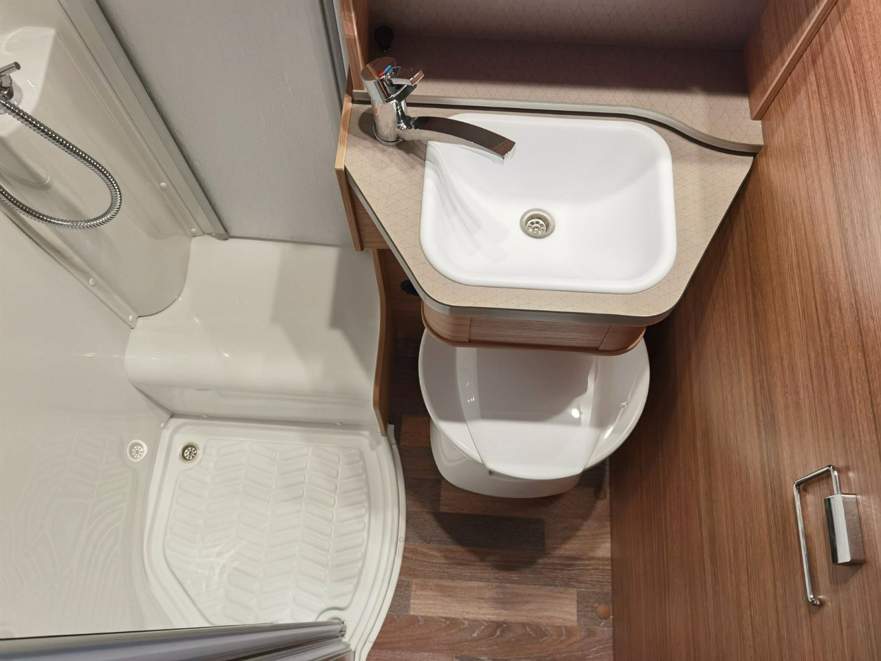 Daļēji integrētais kemperis Weinsberg CARACOMPACT 600 MEG EDITION-PEPPER/ EINZELBETTEN: foto 20