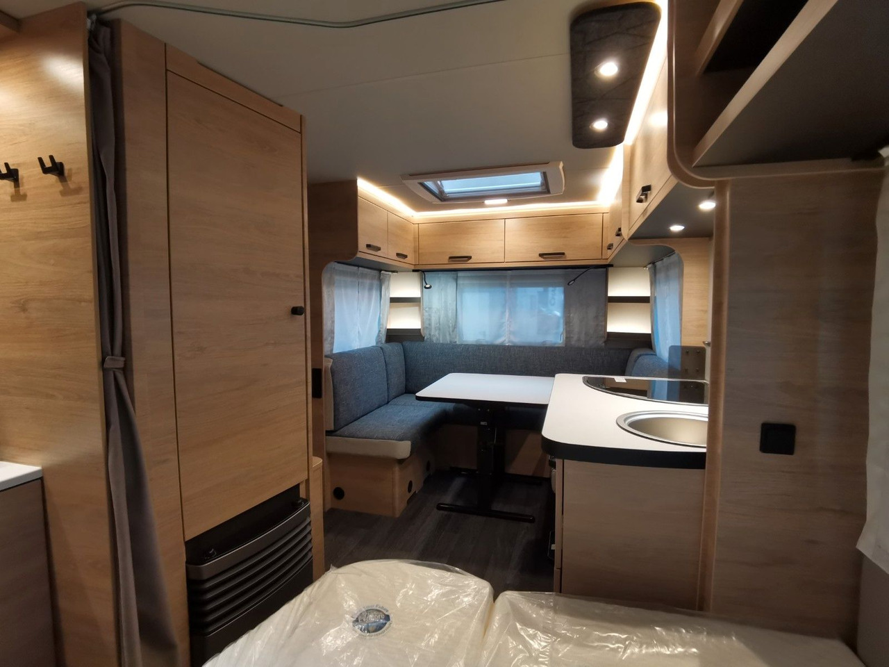 Dzīvojamais treileris Weinsberg CARAONE 450 FU / -2026- / ADVANCED & SMART PAKET: foto 14