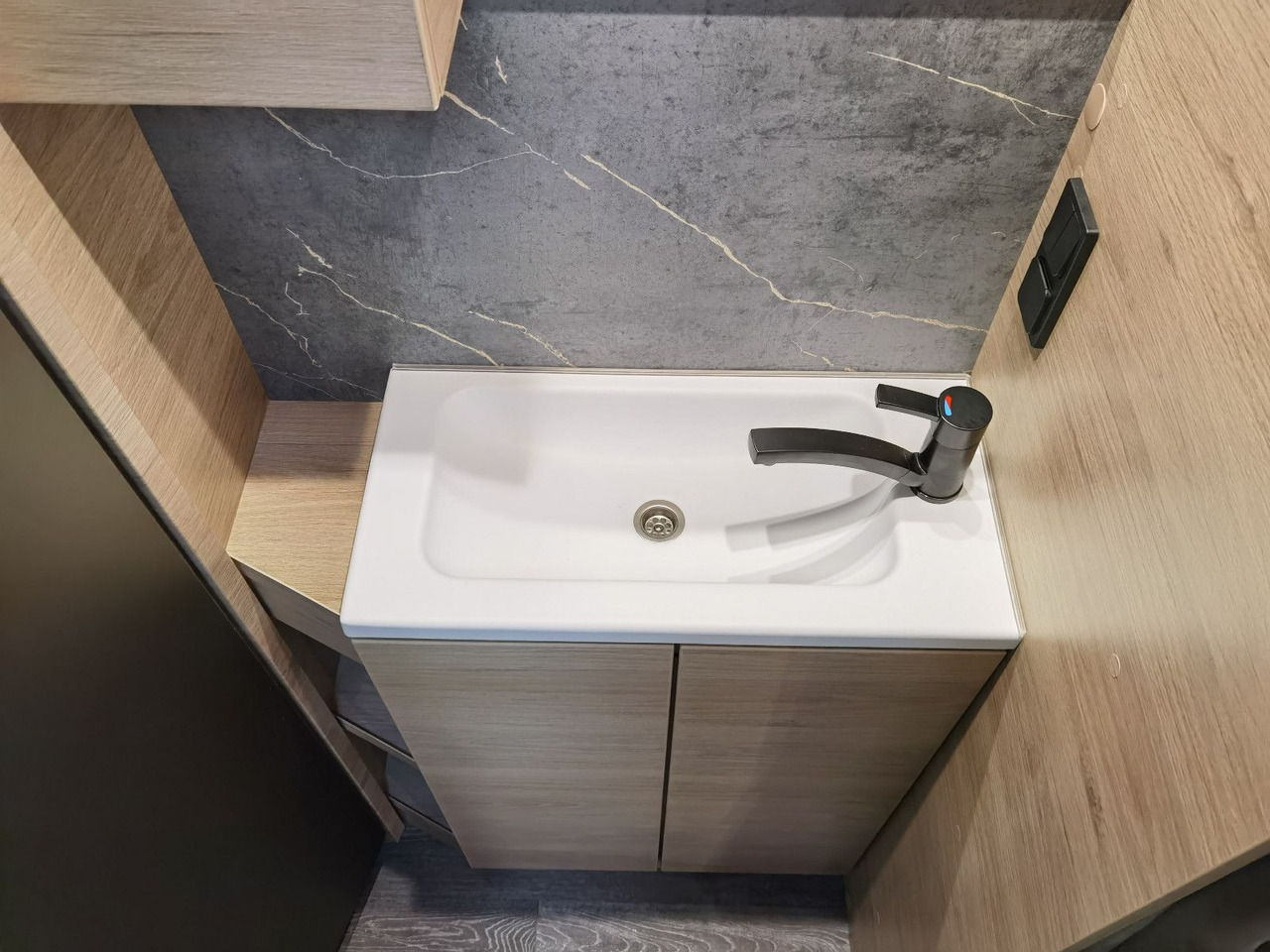 Dzīvojamais treileris Weinsberg CARAONE 500 FDK -MODELL 2026- / 1700kg: foto 21