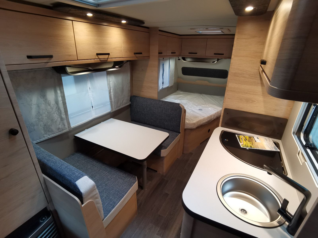 Dzīvojamais treileris Weinsberg CARAONE 500 FDK -MODELL 2026- / 1700kg: foto 12