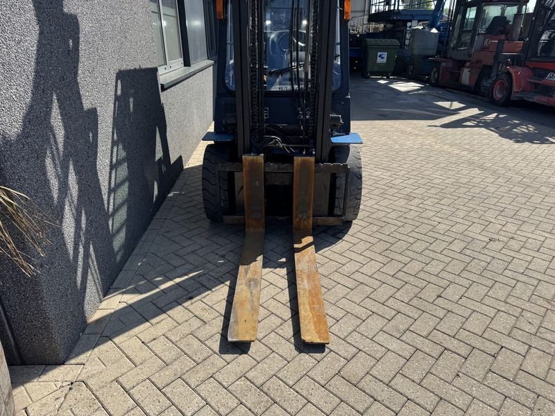 Dīzeļiekrāvējs Caterpillar DP35K: foto 6