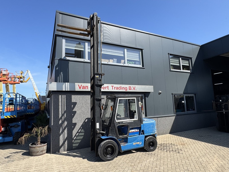 Dīzeļiekrāvējs Caterpillar DP35K: foto 8