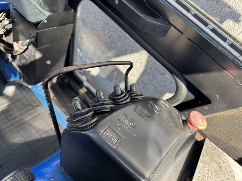 Dīzeļiekrāvējs Caterpillar DP35K: foto 15