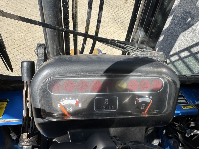 Dīzeļiekrāvējs Caterpillar DP35K: foto 13