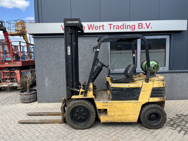 Daewoo G25S-2 triplo550 freelift 3e functie LPG - Gāzes iekrāvējs: foto 1 Daewoo G25S-2 triplo550 freelift 3e functie LPG - Gāzes iekrāvējs: foto 1