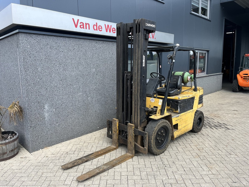Daewoo G25S-2 triplo550 freelift 3e functie LPG - Gāzes iekrāvējs: foto 5 Daewoo G25S-2 triplo550 freelift 3e functie LPG - Gāzes iekrāvējs: foto 5