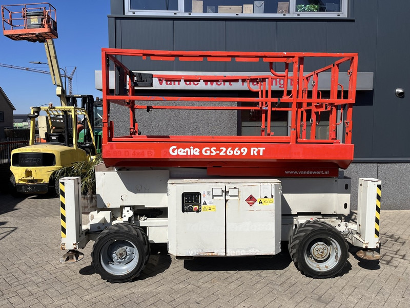 Genie GS 2669 RT  Hoogwerker / arbeitsbuhne - Šķērveida pacēlājs: foto 1 Genie GS 2669 RT  Hoogwerker / arbeitsbuhne - Šķērveida pacēlājs: foto 1