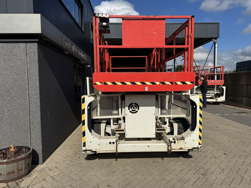Genie GS 3390 RT Schaarhoogwerker / Scissor Lift / Arbeitsbuhne 12mtr werkhoogte 4x4 Deutz DIESEL 2013 - Šķērveida pacēlājs: foto 3 Genie GS 3390 RT Schaarhoogwerker / Scissor Lift / Arbeitsbuhne 12mtr werkhoogte 4x4 Deutz DIESEL 2013 - Šķērveida pacēlājs: foto 3