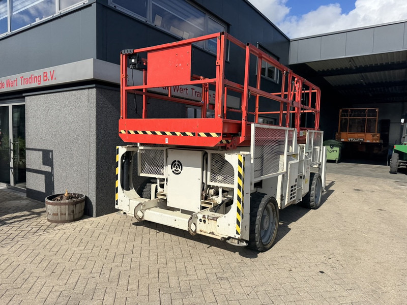 Genie GS 3390 RT Schaarhoogwerker / Scissor Lift / Arbeitsbuhne 12mtr werkhoogte 4x4 Deutz DIESEL 2013 - Šķērveida pacēlājs: foto 4 Genie GS 3390 RT Schaarhoogwerker / Scissor Lift / Arbeitsbuhne 12mtr werkhoogte 4x4 Deutz DIESEL 2013 - Šķērveida pacēlājs: foto 4