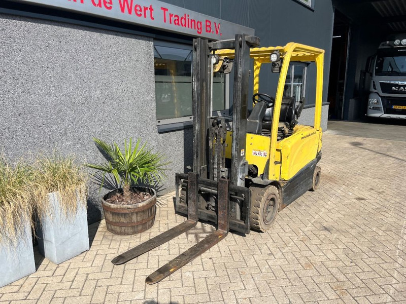 Hyster J 3.0 XN - Elektroiekrāvējs: foto 4 Hyster J 3.0 XN - Elektroiekrāvējs: foto 4