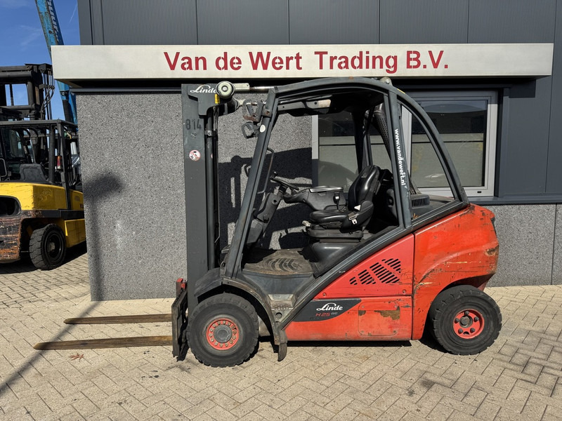 Linde H25D-02 Triplo 470 Freelift / Sideshift VW Diesel 2014 - Dīzeļiekrāvējs: foto 1 Linde H25D-02 Triplo 470 Freelift / Sideshift VW Diesel 2014 - Dīzeļiekrāvējs: foto 1
