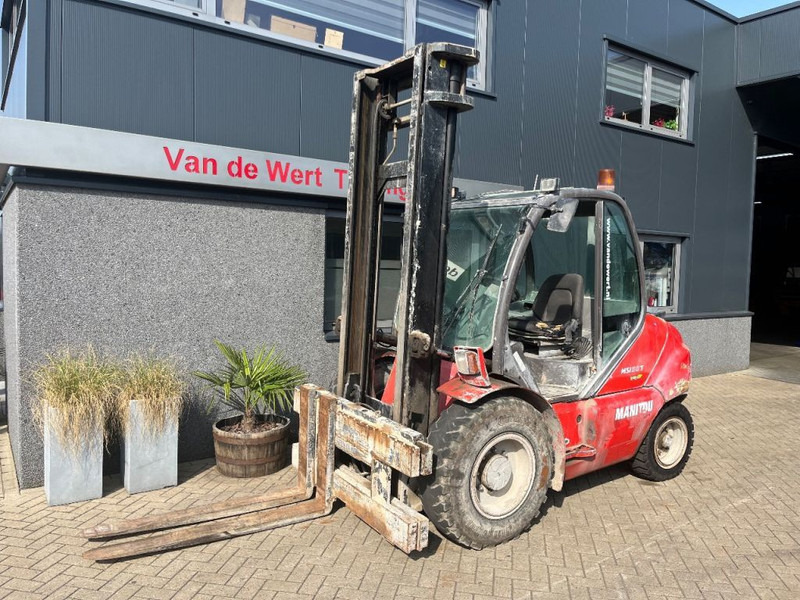 Manitou MSI50T MSI 50T duplo450 SIDESHIFT LUCHTBANDEN 2015 - Dīzeļiekrāvējs: foto 3 Manitou MSI50T MSI 50T duplo450 SIDESHIFT LUCHTBANDEN 2015 - Dīzeļiekrāvējs: foto 3