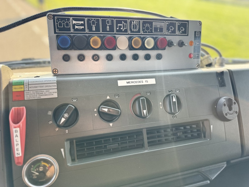 Ugunsdzēsēju mašīna Mercedes-Benz 1124: foto 19