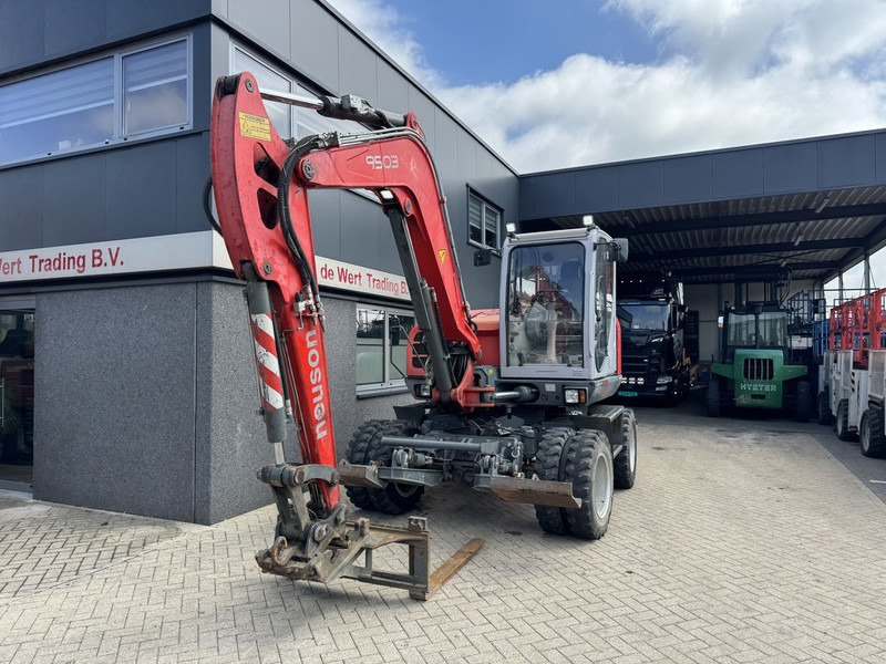 Neuson 9503 WD Mobiele Kraan 2009 Palletvork, Smalle Bak / Breede Bak 8860hours Deutz Diesel. - Autoceltnis: foto 5 Neuson 9503 WD Mobiele Kraan 2009 Palletvork, Smalle Bak / Breede Bak 8860hours Deutz Diesel. - Autoceltnis: foto 5