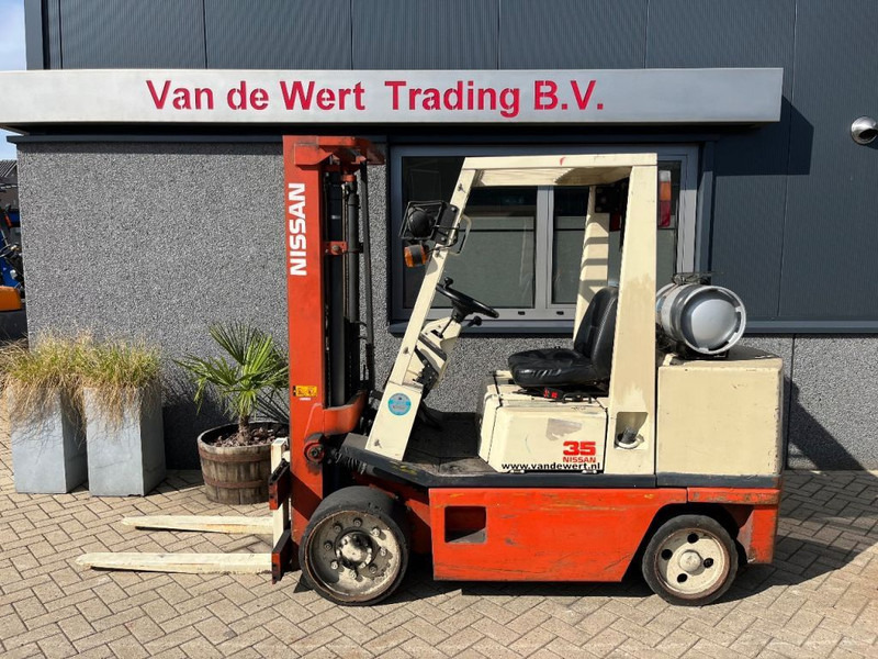 Nissan FG35U heftruck dulpo310 freelift 3e functie LPG COMPACT - Gāzes iekrāvējs: foto 1 Nissan FG35U heftruck dulpo310 freelift 3e functie LPG COMPACT - Gāzes iekrāvējs: foto 1