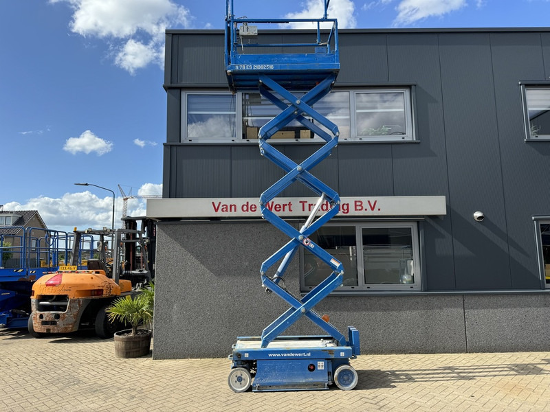 Skyjack schaarhoogwerker SCISSOR SKYJACK SJ3219 2012 322UUR elektrisch 8M Werkhoogte Keuring 12/2025 - Šķērveida pacēlājs: foto 2 Skyjack schaarhoogwerker SCISSOR SKYJACK SJ3219 2012 322UUR elektrisch 8M Werkhoogte Keuring 12/2025 - Šķērveida pacēlājs: foto 2