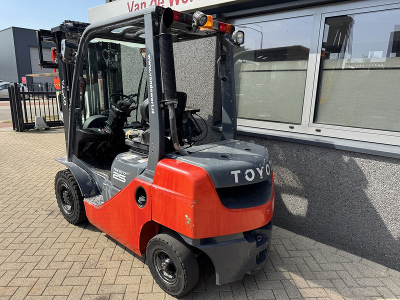 Toyota 06-8FDF25 Triplo 470 Freelift / Sideshift Diesel 2020 - Dīzeļiekrāvējs: foto 4 Toyota 06-8FDF25 Triplo 470 Freelift / Sideshift Diesel 2020 - Dīzeļiekrāvējs: foto 4