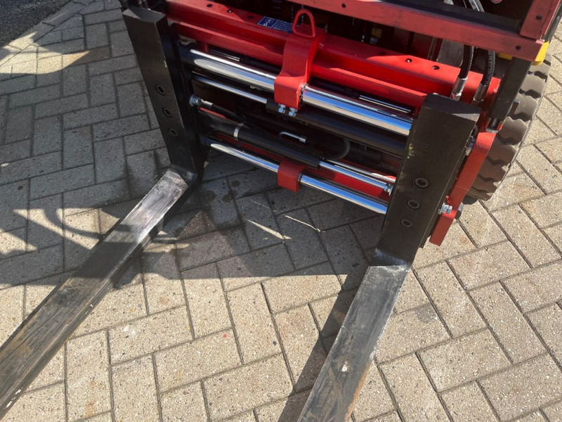 Yale ERP20VF duplo330 sideshift forkpositioner 2016 electrisch - Elektroiekrāvējs: foto 5 Yale ERP20VF duplo330 sideshift forkpositioner 2016 electrisch - Elektroiekrāvējs: foto 5