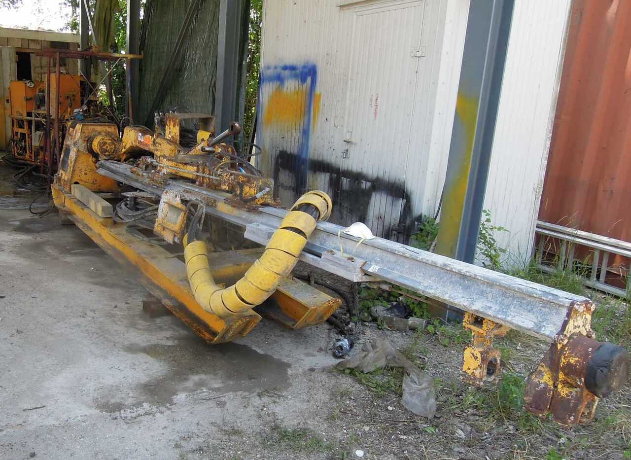 AtlasCopco BUT 6 EH drill boom - Tuneļu urbšanas mašīna: foto 5 AtlasCopco BUT 6 EH drill boom - Tuneļu urbšanas mašīna: foto 5