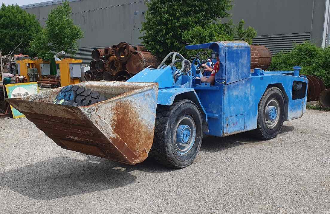 Schopf L72 scooptram - Tuneļu urbšanas mašīna: foto 4 Schopf L72 scooptram - Tuneļu urbšanas mašīna: foto 4