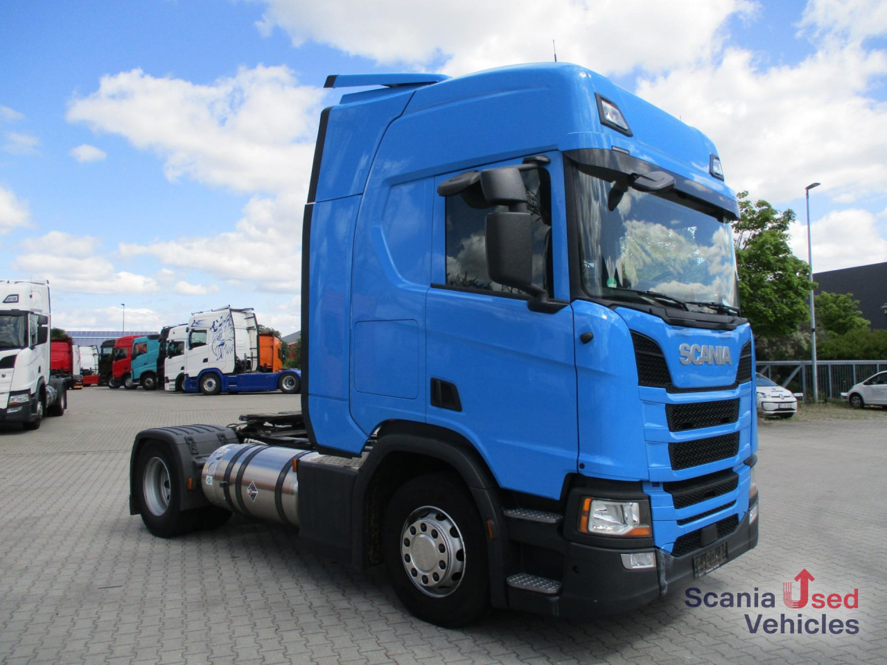 Vilcējs SCANIA R 410 A4x2NA LNG: foto 10