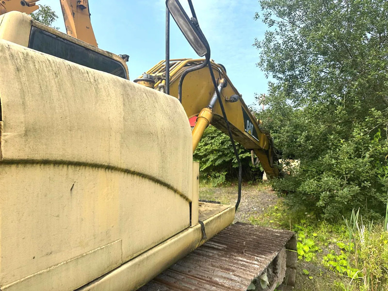 Kāpurķēžu ekskavators Caterpillar 320: foto 15