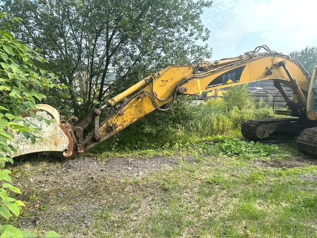 Kāpurķēžu ekskavators Caterpillar 320: foto 6