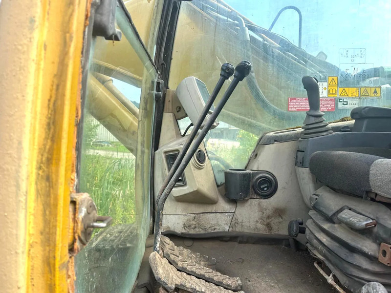 Kāpurķēžu ekskavators Caterpillar 320: foto 13