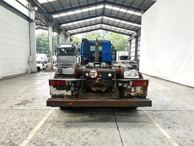 DAF CF 85 360 - 10 roues / 10 reifen - Pacēlājs ar āķi: foto 4 DAF CF 85 360 - 10 roues / 10 reifen - Pacēlājs ar āķi: foto 4