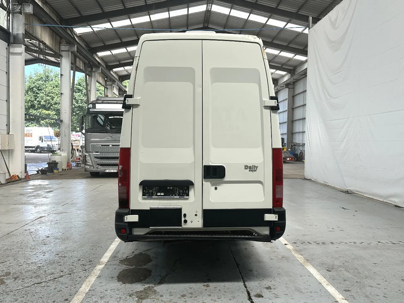 Iveco Daily 35C13 AIRCO / MOTORPROBLEEM -PROBLEME DE MOTEUR - Kravas mikroautobuss: foto 4 Iveco Daily 35C13 AIRCO / MOTORPROBLEEM -PROBLEME DE MOTEUR - Kravas mikroautobuss: foto 4