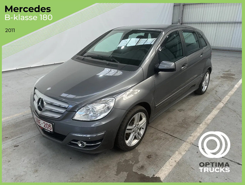 Mercedes-Benz B-Klasse 180 - Vieglā automašīna: foto 1 Mercedes-Benz B-Klasse 180 - Vieglā automašīna: foto 1