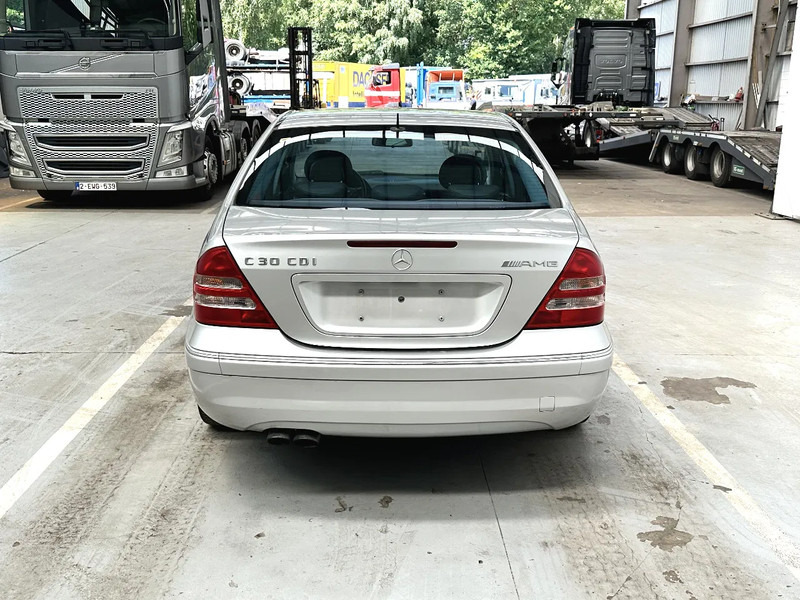 Mercedes-Benz C-Klasse C30 CDI / AMG /DIESEL TURBO 33795 km - Sedans: foto 4 Mercedes-Benz C-Klasse C30 CDI / AMG /DIESEL TURBO 33795 km - Sedans: foto 4