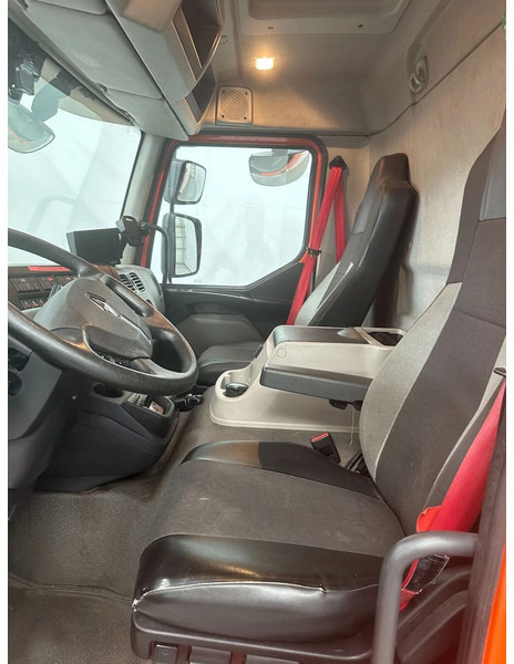 Kravas automašīna refrižerators Renault D 12 220 / 264728 km: foto 10 Kravas automašīna refrižerators Renault D 12 220 / 264728 km: foto 10