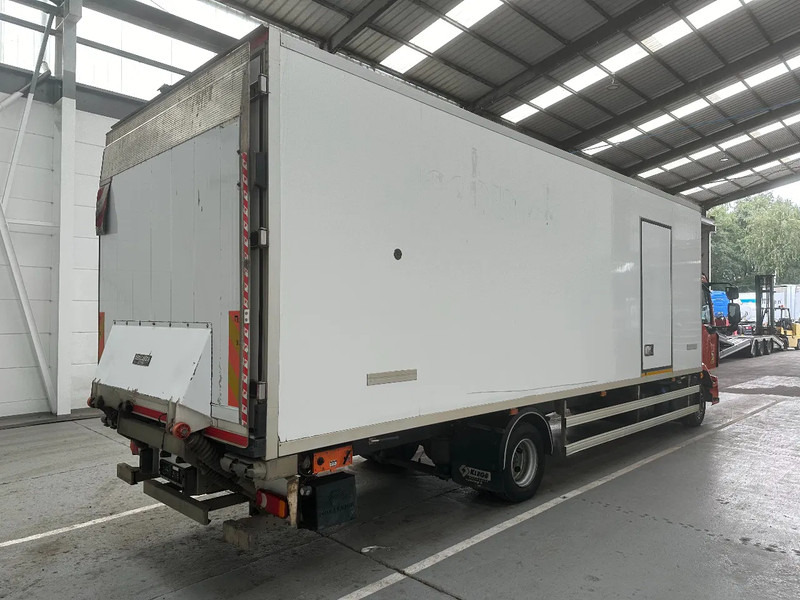 Renault D 12 220 / 264728 km - Kravas automašīna refrižerators: foto 5 Renault D 12 220 / 264728 km - Kravas automašīna refrižerators: foto 5