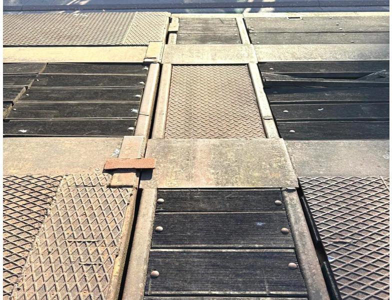 Stas 0-26/2DUA EXTENSIBLE/UITSCHUIFBAAR - Puspiekabe zema profila platforma: foto 4 Stas 0-26/2DUA EXTENSIBLE/UITSCHUIFBAAR - Puspiekabe zema profila platforma: foto 4