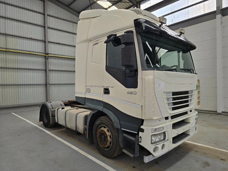 Iveco Stralis 420 RETARDER / EURO 5 STANDAIRCO - Vilcējs: foto 3 Iveco Stralis 420 RETARDER / EURO 5 STANDAIRCO - Vilcējs: foto 3