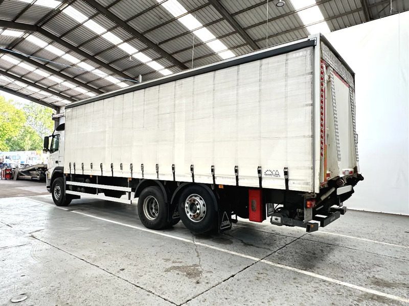 Volvo FM 330 / Essieu relevable et directionnel / Steerable lift axle / Lift as en stuuras - Kravas automašīna ar tentu: foto 3 Volvo FM 330 / Essieu relevable et directionnel / Steerable lift axle / Lift as en stuuras - Kravas automašīna ar tentu: foto 3