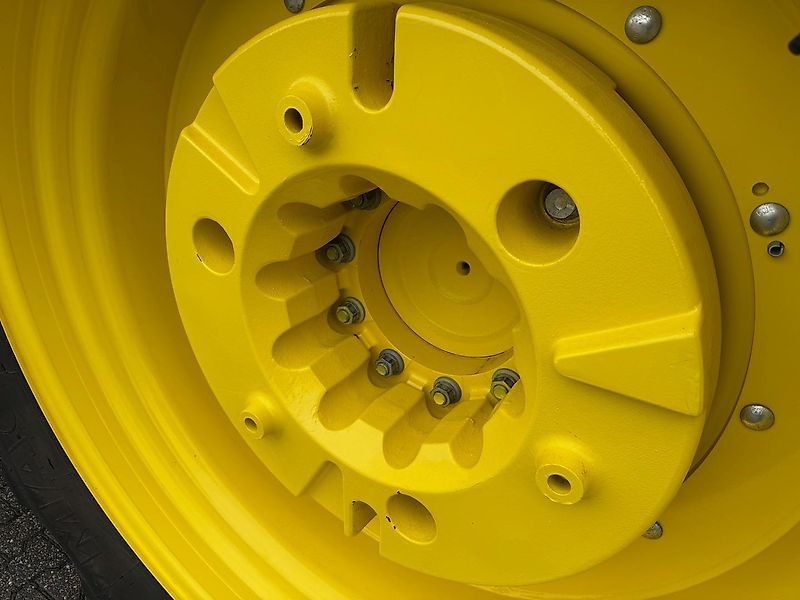 John Deere 6R195 AP 50KM COMMAND-PRO G5-PLUS 2024 570 UUR!!! - Traktors: foto 5 John Deere 6R195 AP 50KM COMMAND-PRO G5-PLUS 2024 570 UUR!!! - Traktors: foto 5