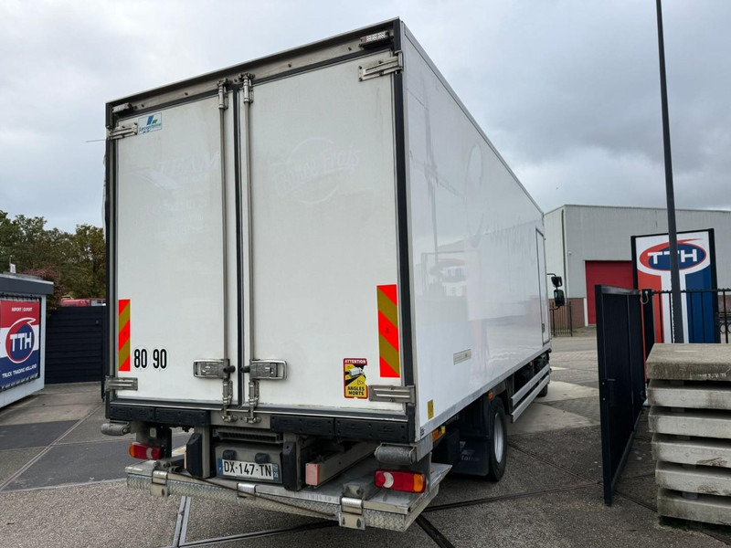 Renault D210.14 Frigobox Multitemp + Taillift CARRIER SUPRA 850 - Kravas automašīna refrižerators: foto 4 Renault D210.14 Frigobox Multitemp + Taillift CARRIER SUPRA 850 - Kravas automašīna refrižerators: foto 4