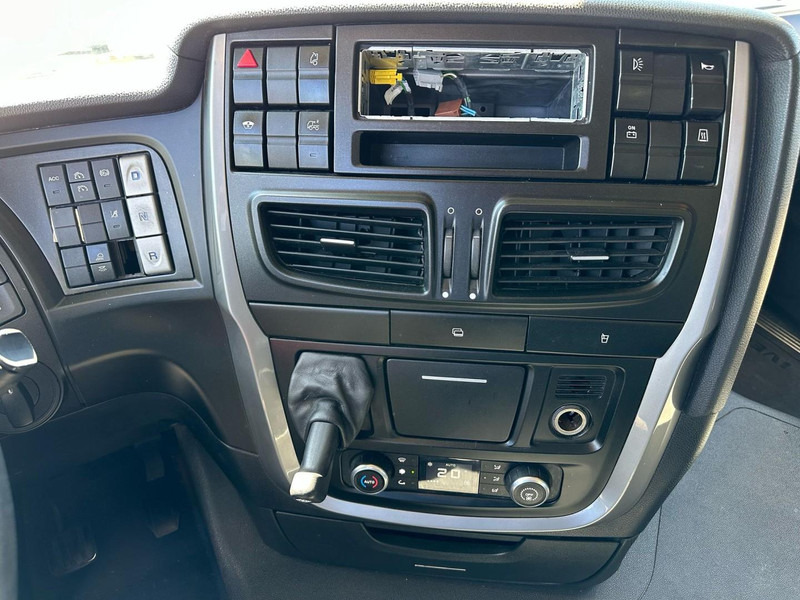 Iveco AS440S46T/FP-LT HI-WAY 2x fueltank height adjustable 5th wheel līzingu Iveco AS440S46T/FP-LT HI-WAY 2x fueltank height adjustable 5th wheel: foto 11