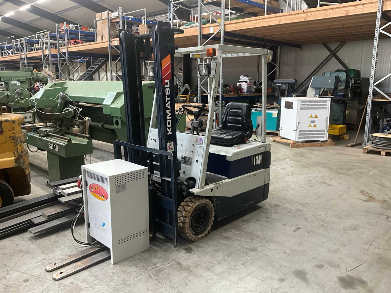 1991 KOMATSU FB13M-2 FORKLIFT - Autokrāvējs: foto 1 1991 KOMATSU FB13M-2 FORKLIFT - Autokrāvējs: foto 1