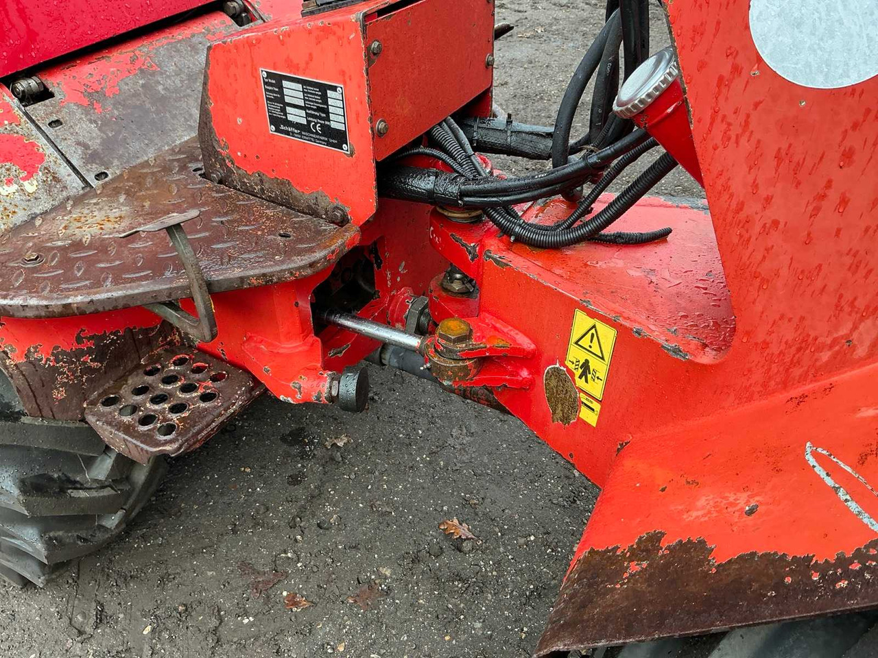 Riteņu iekrāvējs 2004 SCHAFFER 2033 SHOVEL: foto 19 Riteņu iekrāvējs 2004 SCHAFFER 2033 SHOVEL: foto 19