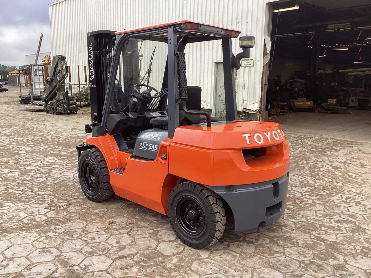 2004 TOYOTA 7FD35 FORKLIFT - Autokrāvējs: foto 4 2004 TOYOTA 7FD35 FORKLIFT - Autokrāvējs: foto 4