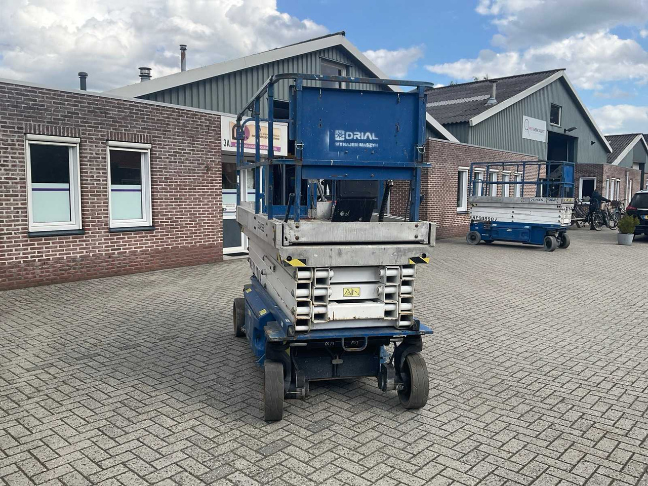 2006 JLG. 3246 ES AERIAL PLATFORM - Pacēlājs: foto 5 2006 JLG. 3246 ES AERIAL PLATFORM - Pacēlājs: foto 5