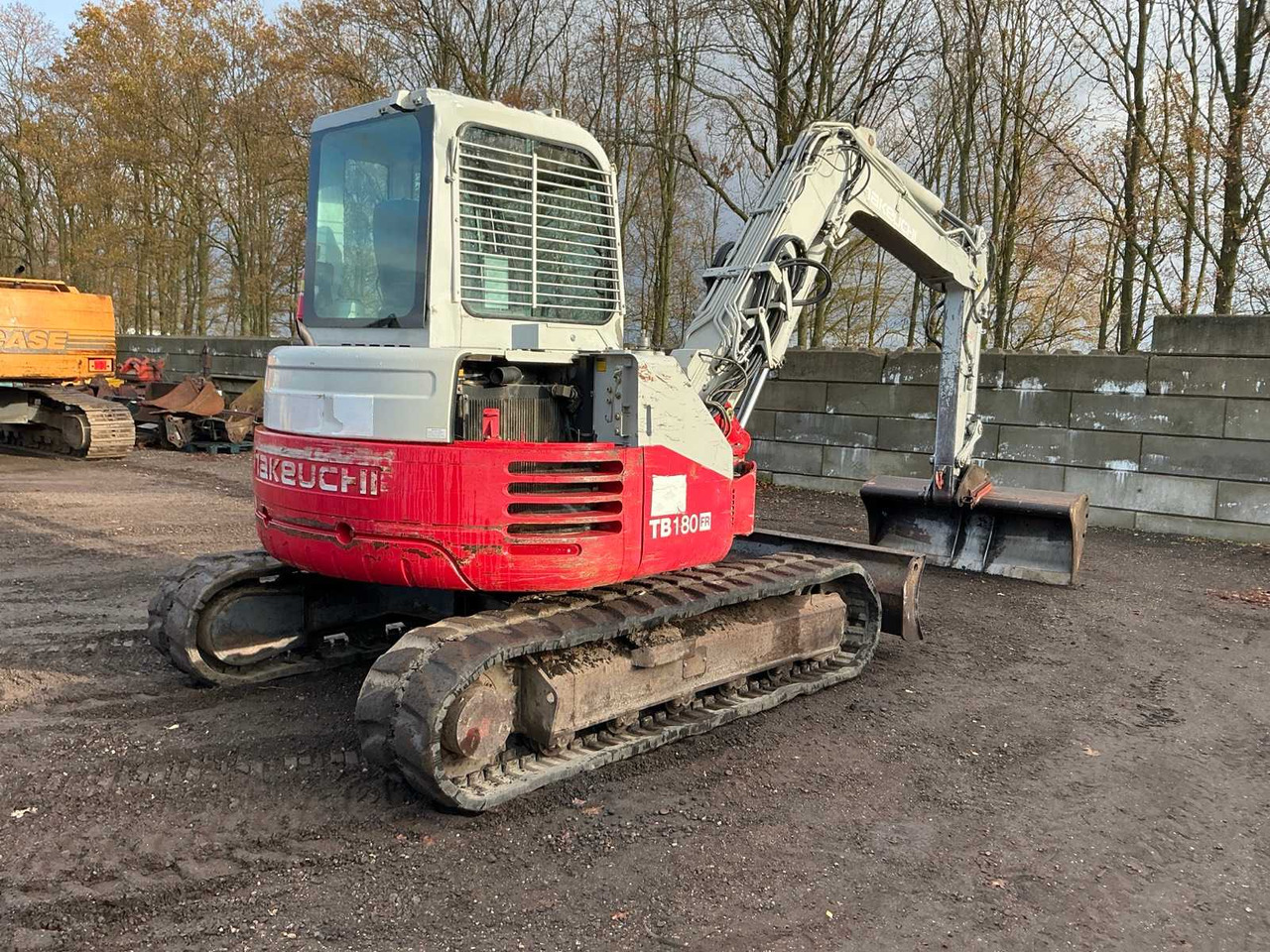 2008 TAKEUCHI TB 180FR MIDI EXCAVATOR - Ekskavators: foto 5 2008 TAKEUCHI TB 180FR MIDI EXCAVATOR - Ekskavators: foto 5